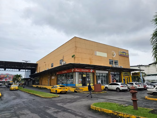 Se Vende Local en 4 Altos Colón