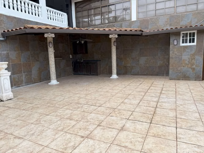 Se vende casa multinivel en Dos Mares. - Imagen 18