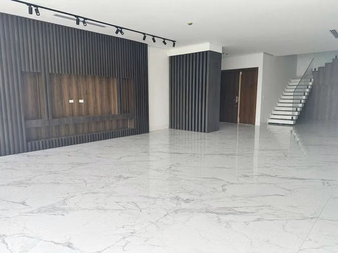 VENTA HERMOSO APARTAMENTO PH WATER FRONT, OCEAN REEF