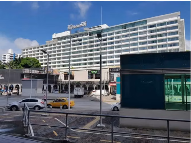 ALQUILER LOCAL COMERCIAL EN VIA ESPAÑA (13)