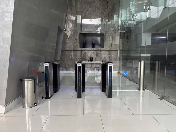 Oficina en Venta o Alquiler – PH Balboa Office Center, Av. Balboa