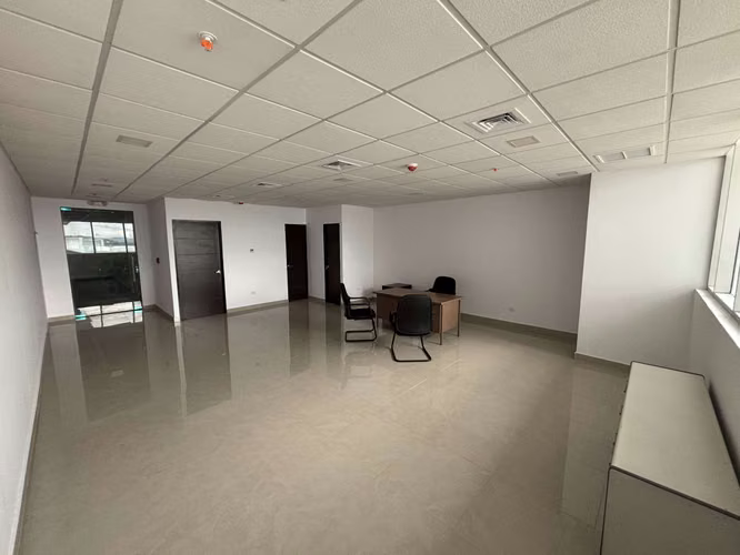 Oficina en Venta o Alquiler – PH Balboa Office Center, Av. Balboa