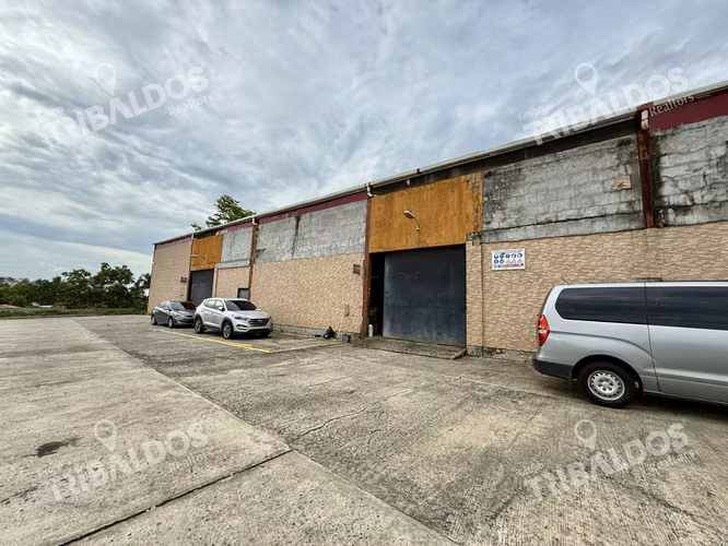 Se vende Local Comercial  en Chorrera con Galera Bodegas
