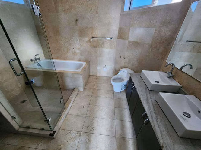 Banco Vende Apartamento en PH The Bridge (g) - Imagen 3