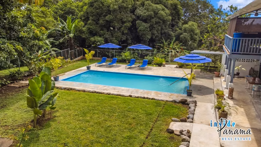 Casa Ejecutiva de 3 Recámaras en Puerto Armuelles Chiriquí Panamá