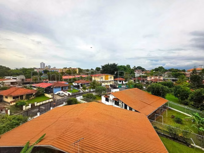 Vendo Apartamento Remodelado en PH Génesis Plaza, Betania 26-2560GG