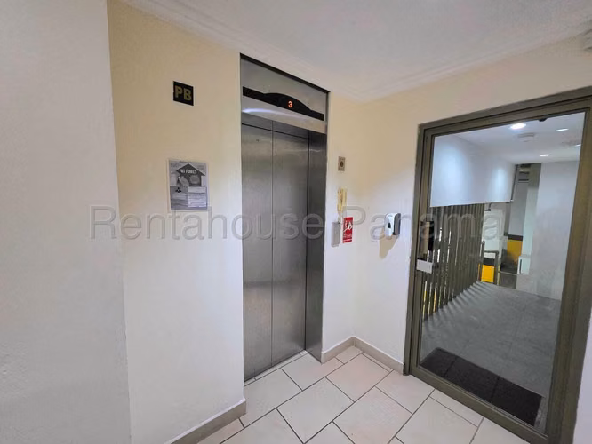 Vendo Apartamento Remodelado en PH Génesis Plaza, Betania 26-2560GG