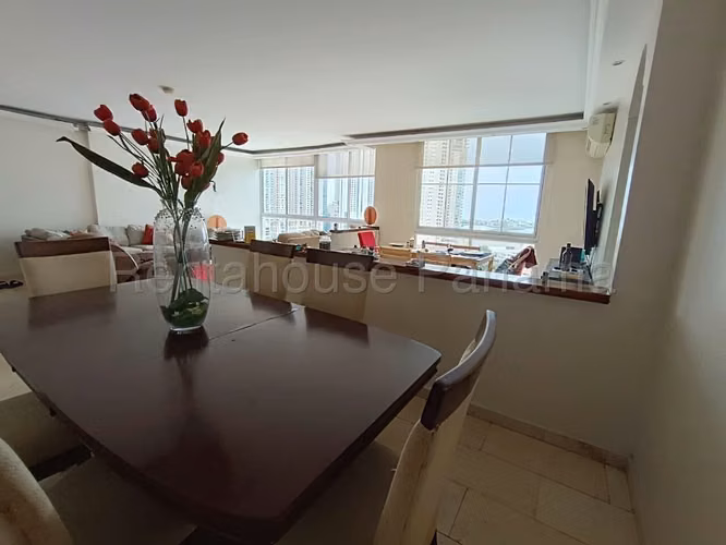 Venta de Apartamento de 186 m2 en PH Costa Pacífica, Punta Pacífica 27-1232GG