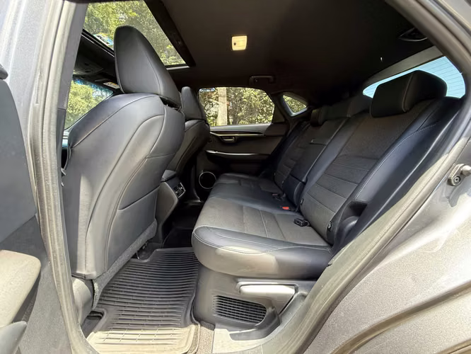 Lexus NX300h F-Sport