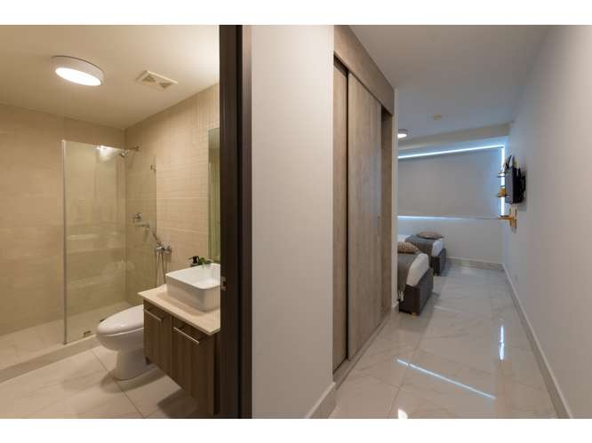 Venta de apartamentos en Pacific Park Towers, Edison Park