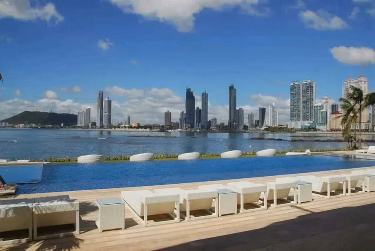 Melissa Foster Luxury Alquila Lujoso Apartamento en PH The Point, Punta Paitilla MF780