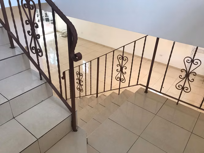 Se vende amplia casa en Hato Pintado La Loma, cerca de todo. (Precio Negociable!!)