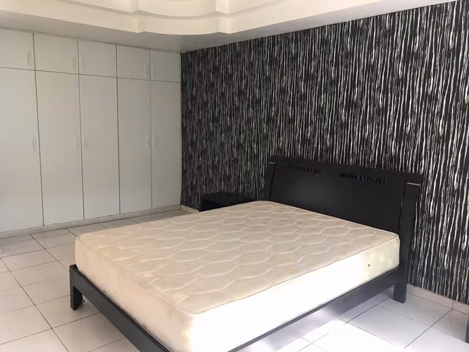 Se vende amplia casa en Hato Pintado La Loma, cerca de todo. (Precio Negociable!!)