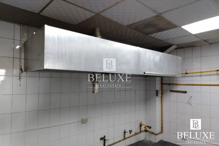 ALQUILER DE LOCAL COMERCIAL EN PLAZA CORNER 68, SAN FRANCISCO (P) (12)