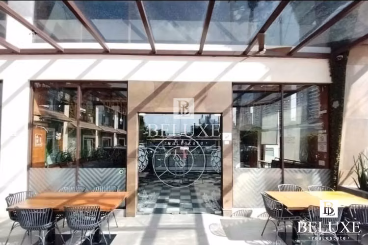 ALQUILER DE LOCAL COMERCIAL EN PLAZA CORNER 68, SAN FRANCISCO (P) (12)