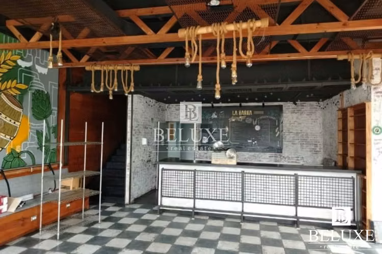 ALQUILER DE LOCAL COMERCIAL EN PLAZA CORNER 68, SAN FRANCISCO (P) (12)