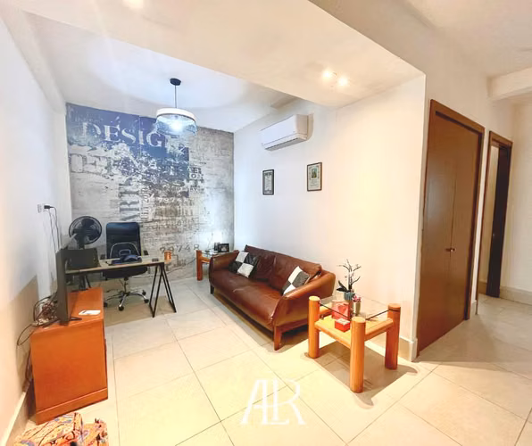 Vendo Espectacular Town House en Santa Maria