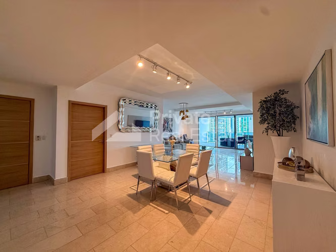 Venta de moderno apartamento en PH Grand Tower, Punta Pacífica
