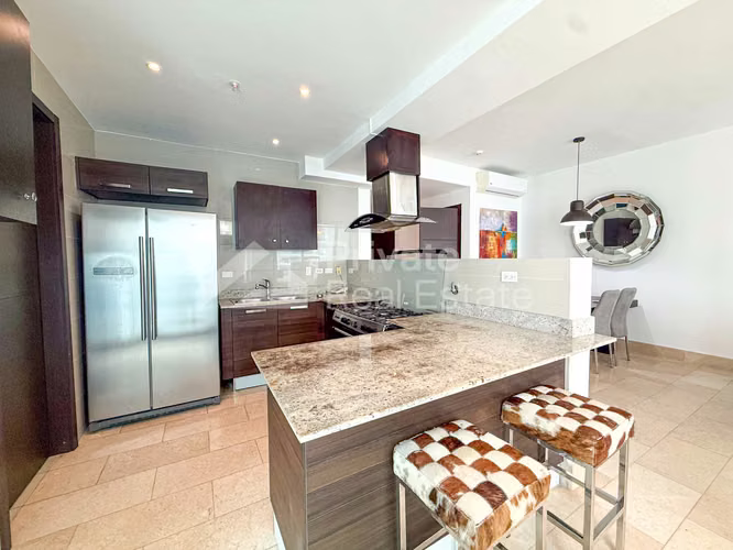 Venta de moderno apartamento en PH Grand Tower, Punta Pacífica