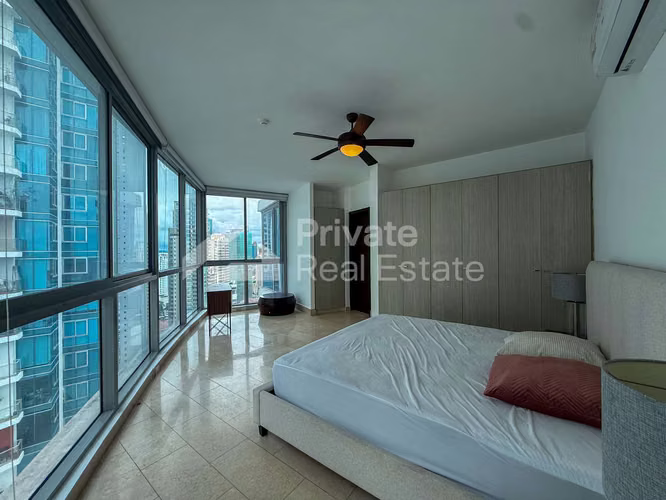 Venta de moderno apartamento en PH Grand Tower, Punta Pacífica