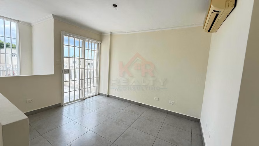 VENTA EN BRISAS DEL GOLF: CASA DE 298 M², 3 RECÁMARAS, ÁREA SOCIAL COMPLETA – $310,000 - Imagen 15