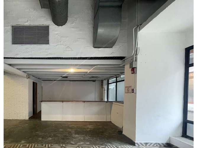 CASCO ANTIGUO / PH PLAZA CENTRAL / 240 M2 / FRENTE A VIA EN ESQUINA - Imagen 6