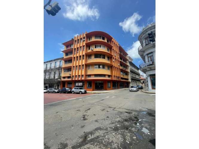 CASCO ANTIGUO / PH PLAZA CENTRAL / 240 M2 / FRENTE A VIA EN ESQUINA - Imagen 12