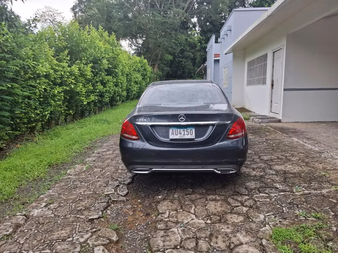 Mercedes Benz C180 DEL 2015