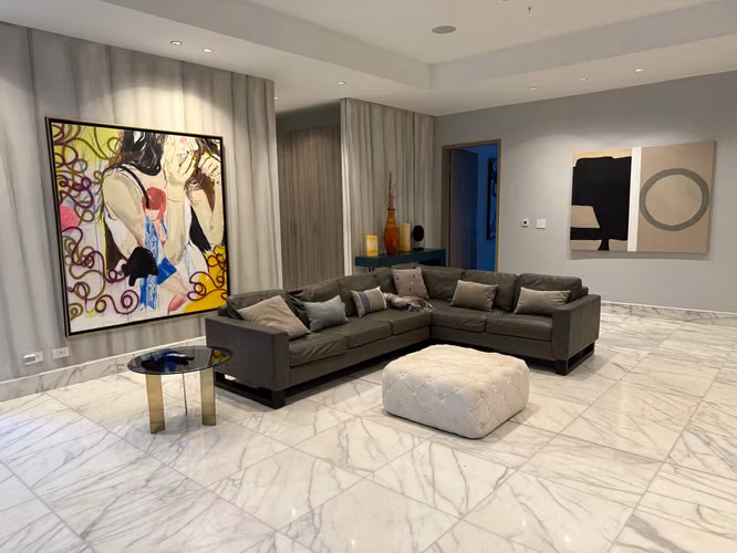 Melissa Foster Luxury Vende o Alquila Hermoso Apto OCEANT FRONT Piso 41 MFR1741