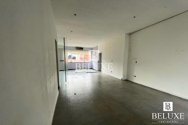 ALQUILER DE LOCAL COMERCIAL EN FLOR PLAZA, BELLA VISTA (P) (12)