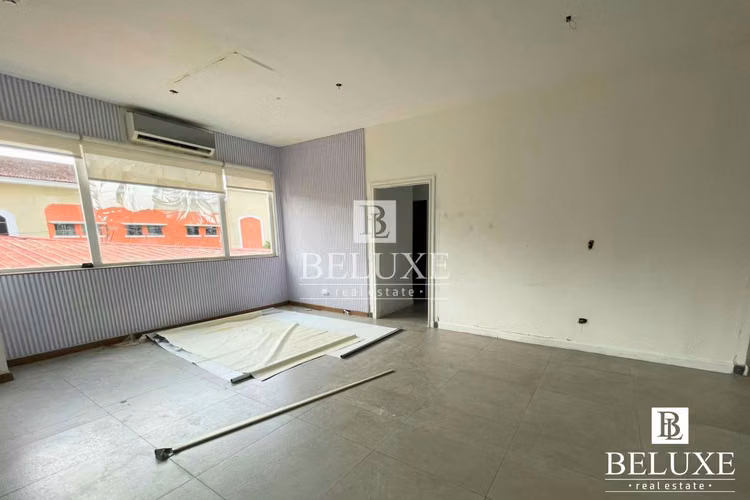 ALQUILER DE LOCAL COMERCIAL EN FLOR PLAZA, BELLA VISTA (P) (12)