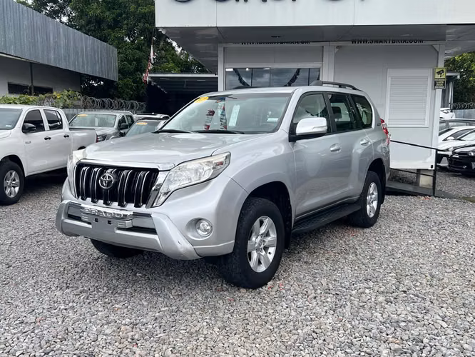 ¡TOYOTA PRADO 2017 AUTOMATICA! (DISPONIBLE EN DAVID CHIRIQUÍ)