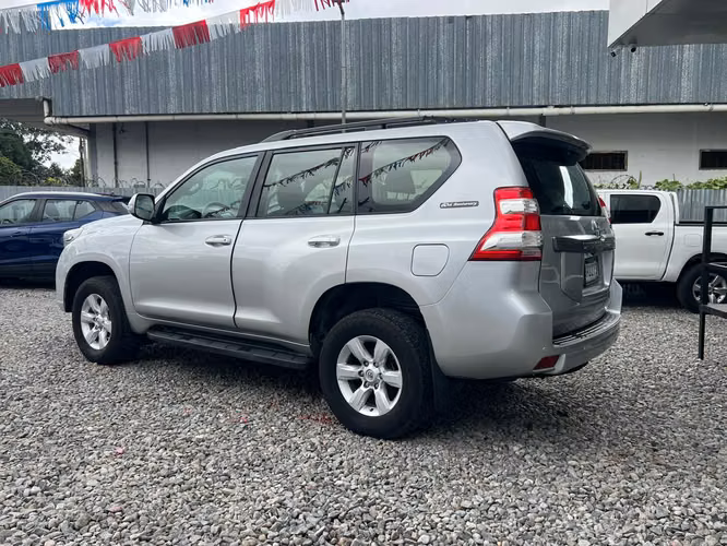 ¡TOYOTA PRADO 2017 AUTOMATICA! (DISPONIBLE EN DAVID CHIRIQUÍ)