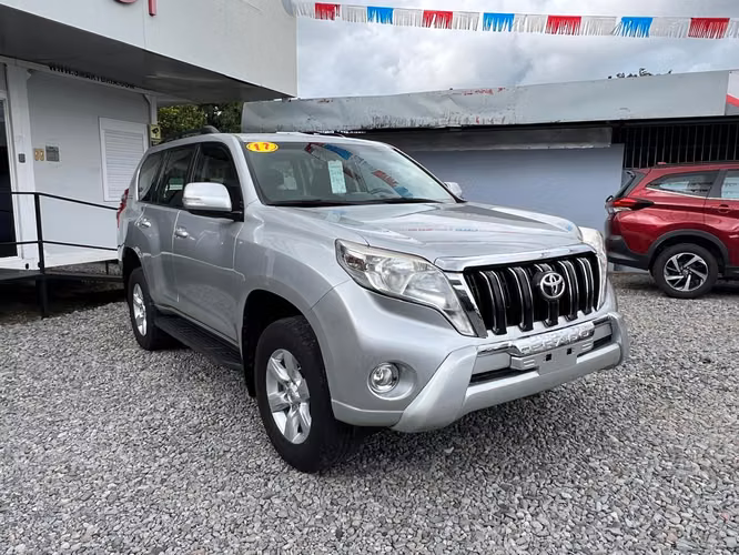 ¡TOYOTA PRADO 2017 AUTOMATICA! (DISPONIBLE EN DAVID CHIRIQUÍ)