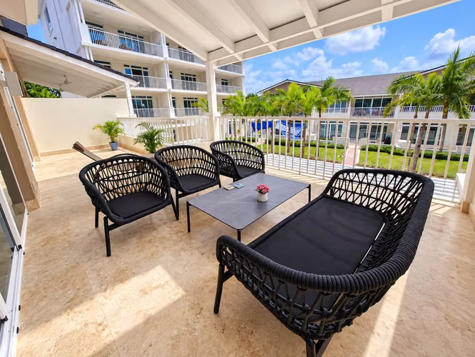 Se alquila apartamento en Marina Gardens Buenaventura - Imagen 2