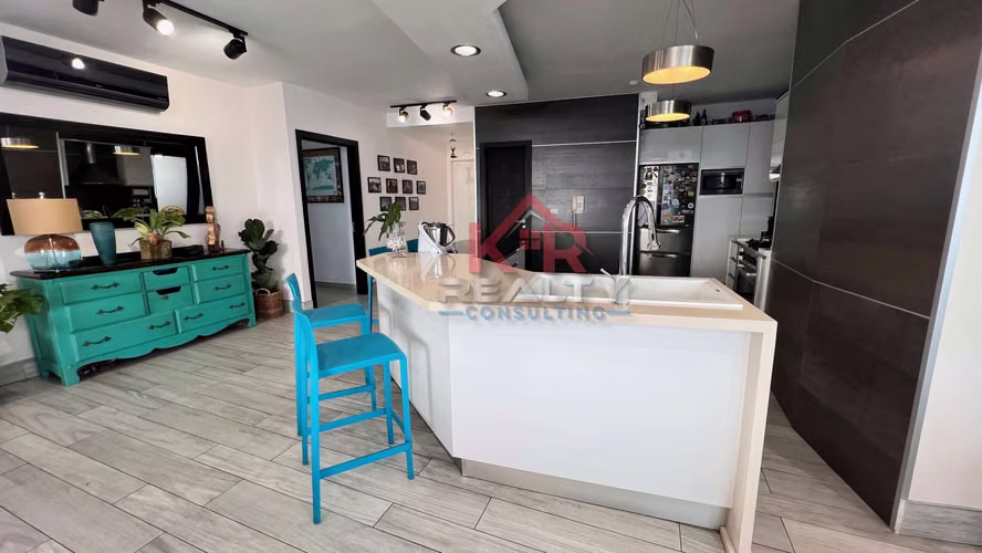 VENTA DE APARTAMENTO EN SAN FRANCISCO P.H JOY TOWER VISTA A LA CIUDAD, AMOBLADO.