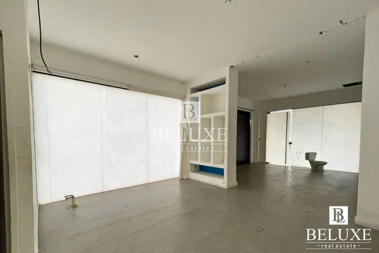 ALQUILER DE LOCAL COMERCIAL EN FLOR PLAZA, BELLA VISTA (P) (12)