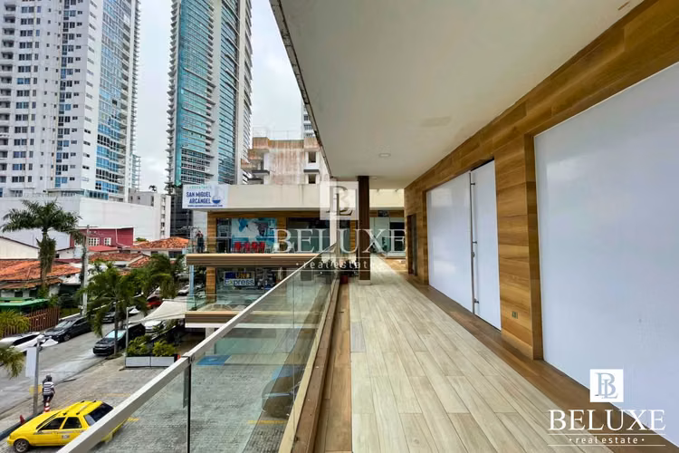 ALQUILER DE LOCAL COMERCIAL EN FLOR PLAZA, BELLA VISTA (P) (12)