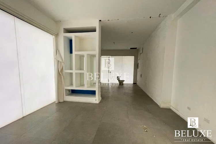 ALQUILER DE LOCAL COMERCIAL EN FLOR PLAZA, BELLA VISTA (P) (12)
