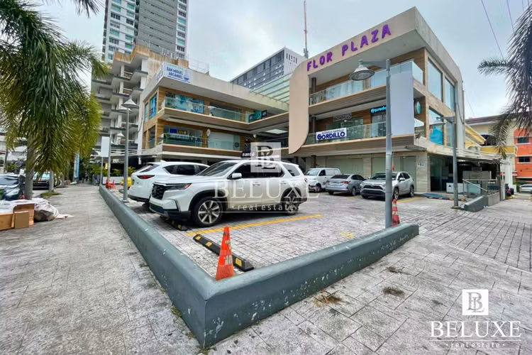 ALQUILER DE LOCAL COMERCIAL EN FLOR PLAZA, BELLA VISTA (P) (12)
