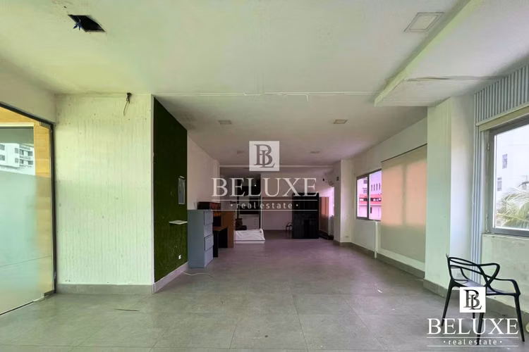 ALQUILER DE LOCAL COMERCIAL EN FLOR PLAZA, BELLA VISTA (12)
