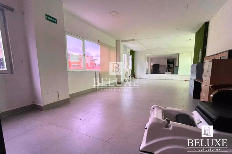 ALQUILER DE LOCAL COMERCIAL EN FLOR PLAZA, BELLA VISTA (12)