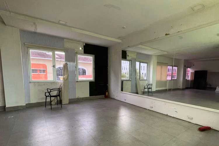 ALQUILER DE LOCAL COMERCIAL EN FLOR PLAZA, BELLA VISTA (12)