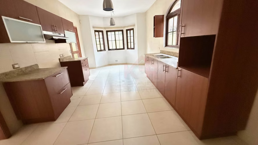 CASA EN VENTA EN PH EL DORAL – COSTA SUR | 4 RECÁMARAS