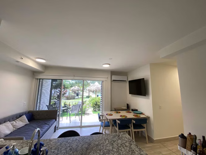 Planta Baja con Jardín a pasos de la playa- Playa Caracol