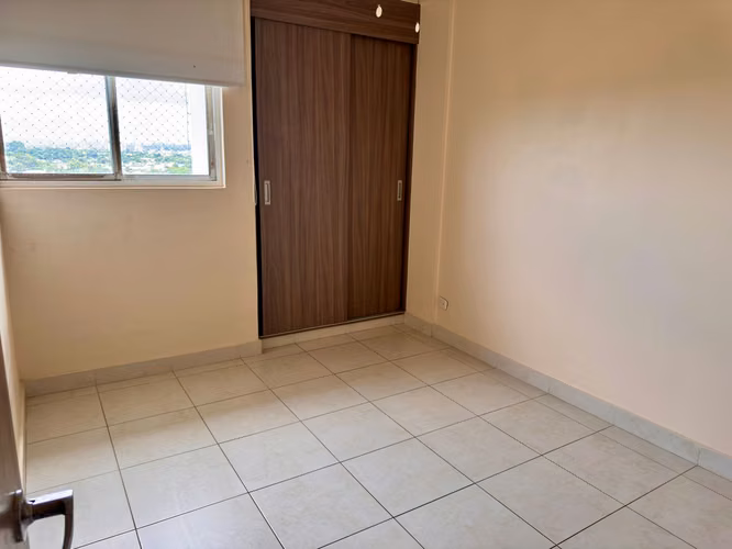 S E  V E N D E - Apartamento en PH Torres de Cantabria, Las Acacias PRG-02