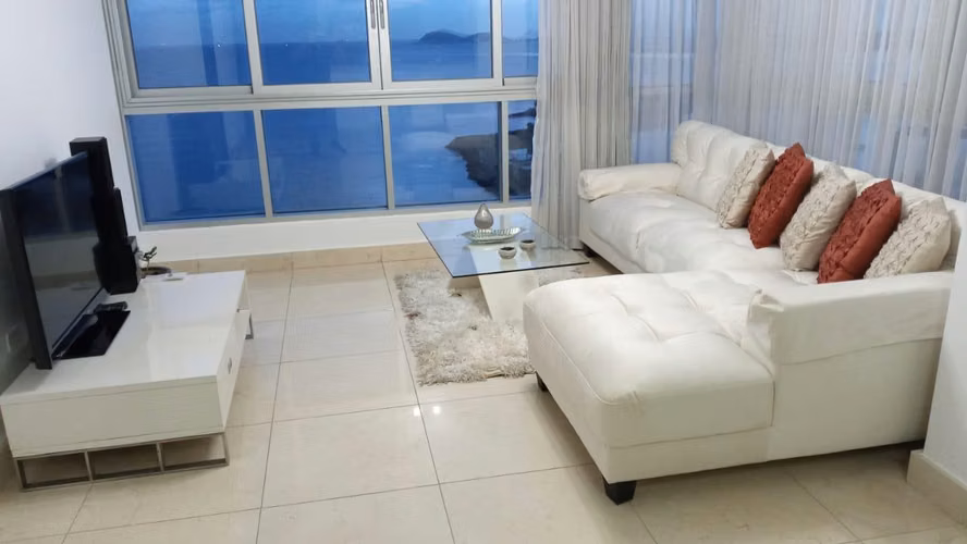 for rent  alquila apartamento Ave Balboa F MAR - Imagen 2