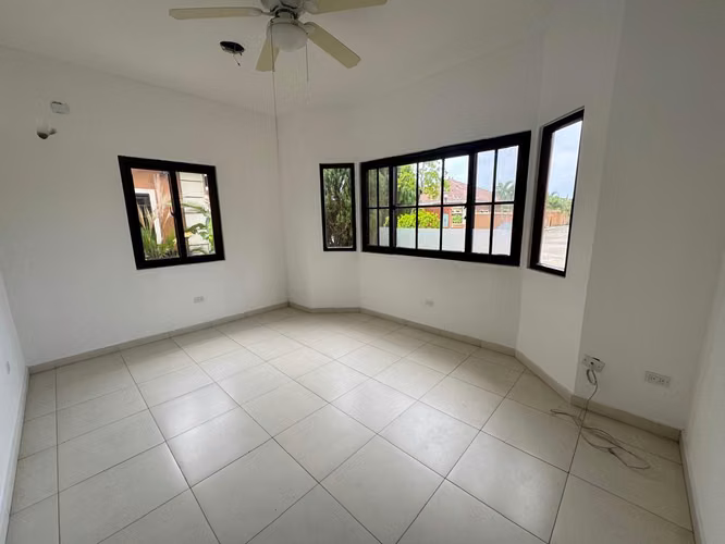VENDO HERMOSA CASA DE 744 METROS EN COSTA SUR SUNSET COAST