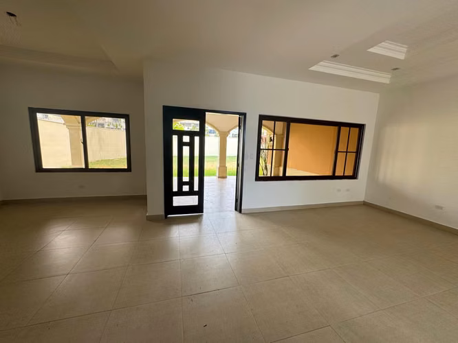 VENDO HERMOSA CASA DE 744 METROS EN COSTA SUR SUNSET COAST