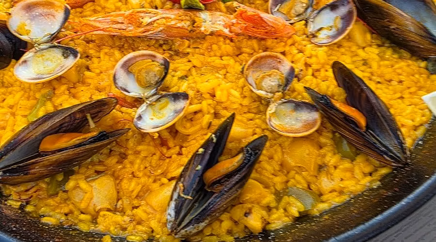 VENTA, RESTAURANTE MUY RENTABLE, FACTURANDO UN MILLÓN ANUAL, EXCELENTE INVERSION, NEGOCIABLE